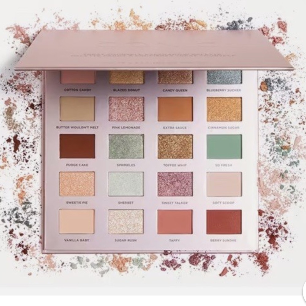 ICONIC London Treat Yourself Large Eyeshadow Palette New
